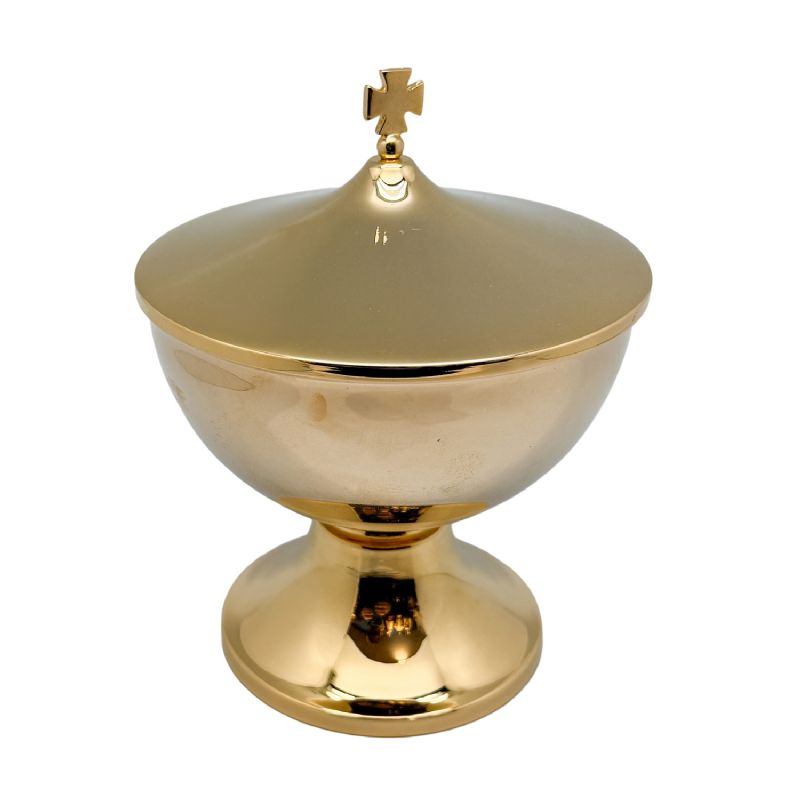 Juego de c�liz, cop�n y patena en lat�n dorado - Di�metro 15 cm � Altura aprox 16 cm