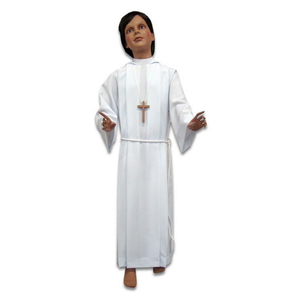 T�nica de comuni�n blanca con cuatro tablas 