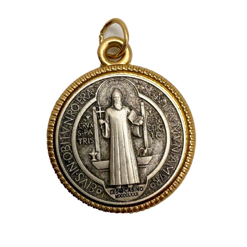 Medalla de San Benito con anillo dorado - 2,4 cm