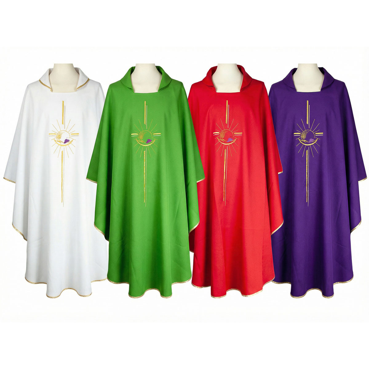 Casulla roja con bordado de cruz solar