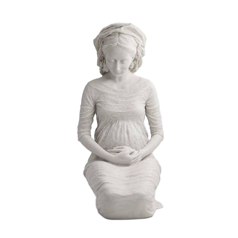 Nuestra Se�ora de Hakuna en oraci�n � 19 cm � Polvo de m�rmol