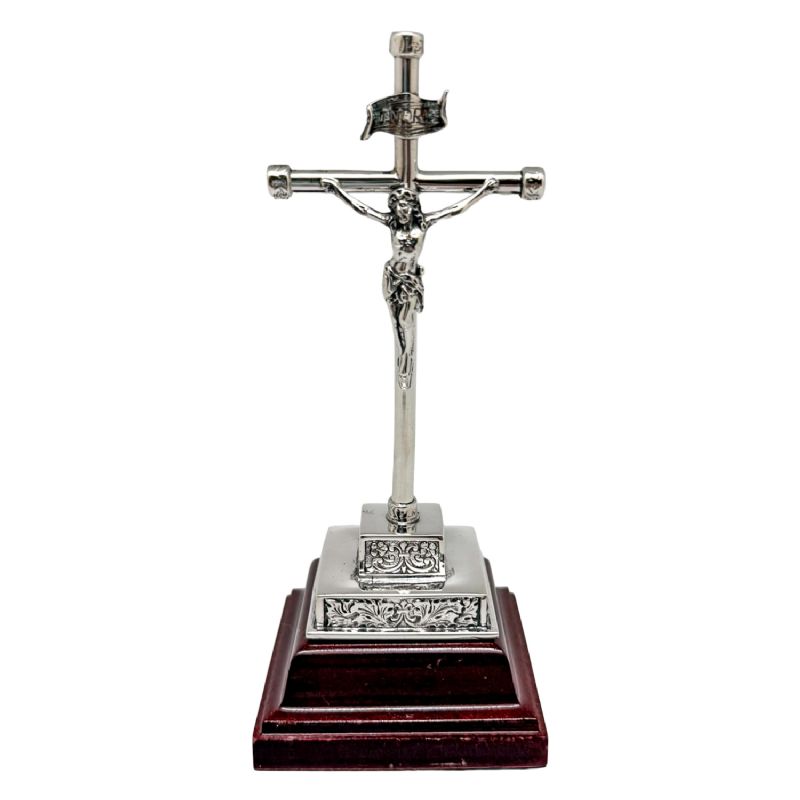 Cruz de peana en plata de ley tubo grande con pie