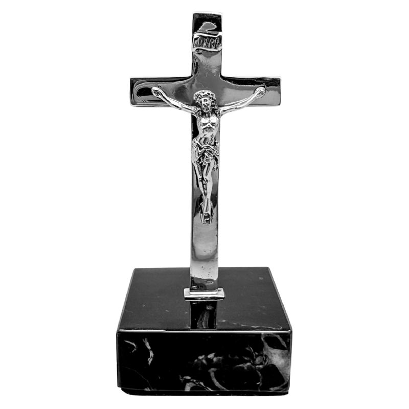 Cruz lisa Cristo en plata de ley con peana de mrmol